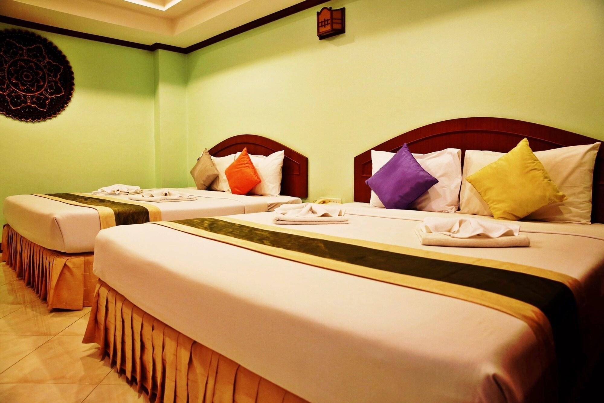 Baan Ss Karon Hotel Eksteriør billede